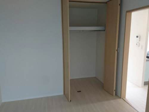 アトレッテ　ジーロの洋室