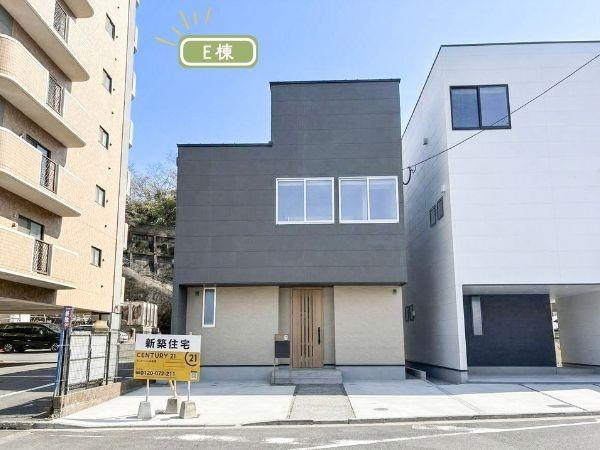 上野丘E　新築の外観|スタイリッシュな外観が目を引くデザイン住宅！