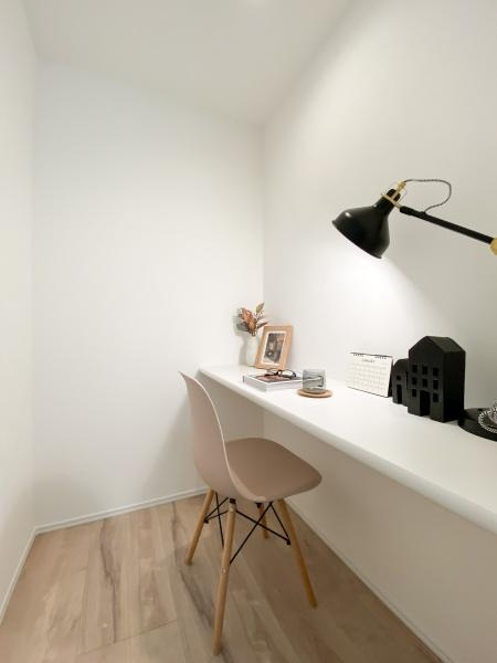上野丘E　新築のその他|7.5帖の洋室から繋がるスタディスペースは、テレワークや趣味のスペースなど多用途にお使いいただけます。