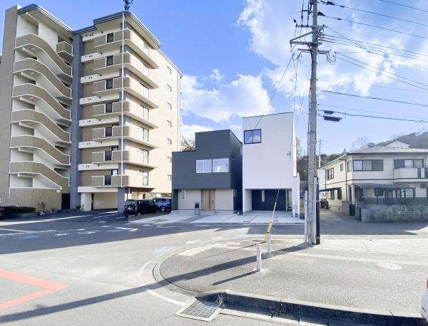 上野丘E　新築の前面道路含む現地写真|前面道路含む現地(2026年1月撮影)