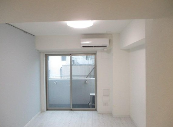 Cafe de La Paix Tokyoの居間・リビング