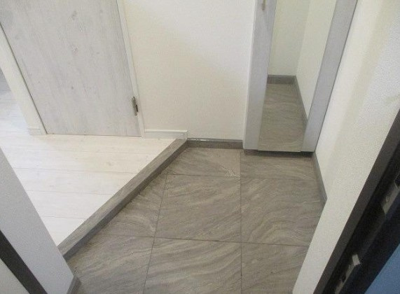 Cafe de La Paix Tokyoの玄関