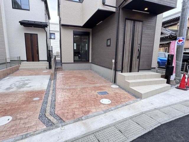 市川市香取１丁目新築戸建【南行徳小学校：6分】の駐車場|1号棟駐車スペース