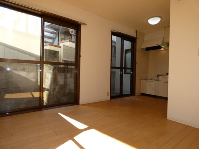 【居間・リビング】