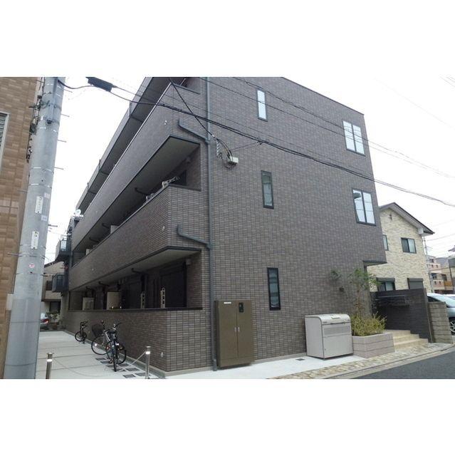 メゾン・ドゥ・ソレイユの外観