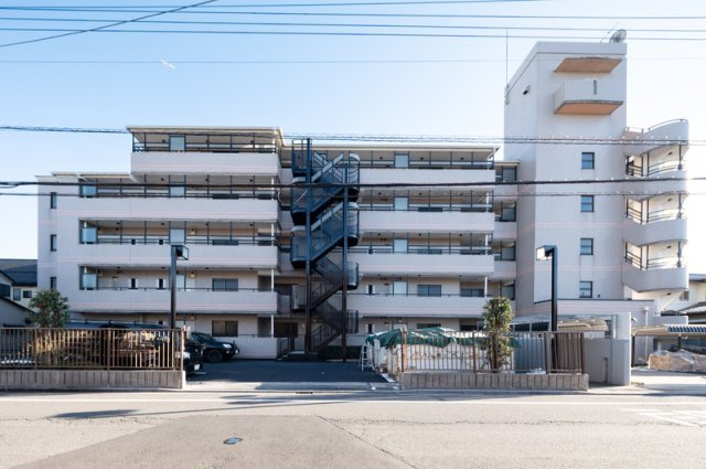 PLENDY浦和別所のエントランス