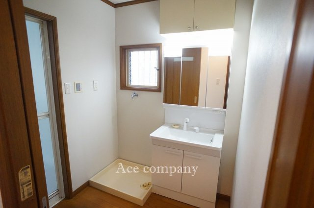 【ランドリースペース】 | 東大阪市若江本町3丁目 | 洗面台新調です☆