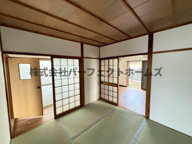 招提平野町戸建　賃貸の居間・リビング|リビングとしてお使いいただけます