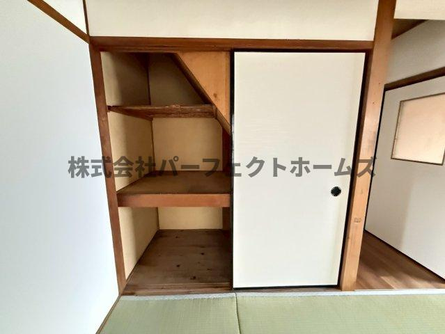 招提平野町戸建　賃貸の収納|大きなものも収納できそうです