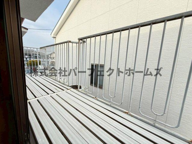招提平野町戸建　賃貸のバルコニー|落ち着いた時間を過ごせるバルコニーです