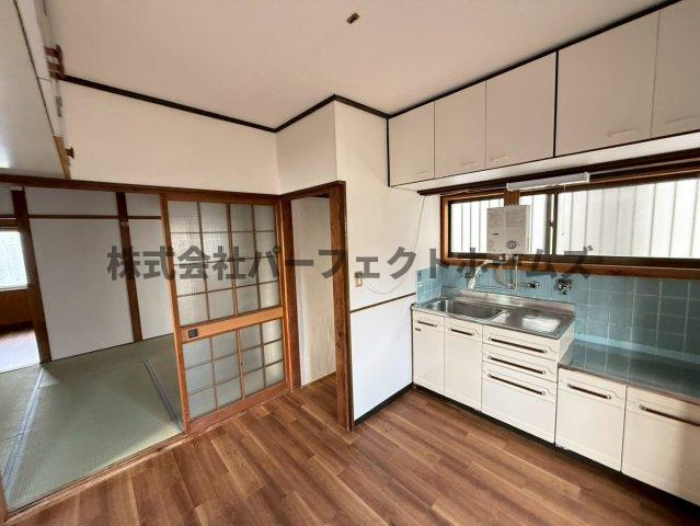 招提平野町戸建　賃貸のキッチン|ダイニングキッチンです