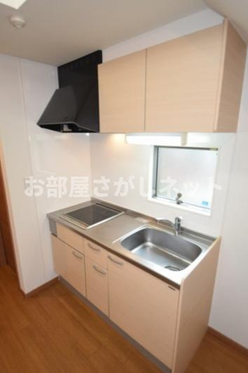 シャルムＫ【おとり物件なし】#学生・社会人にオススメ！初期費用分割払いOK！のキッチン|目の前に窓があって明るいですよ。