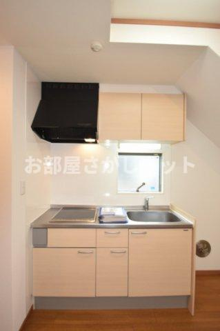 シャルムＫ【おとり物件なし】#学生・社会人にオススメ！初期費用分割払いOK！のキッチン|ＩＨ2口コンロがついたシステムキッチンです。
前回募集時の写真です
