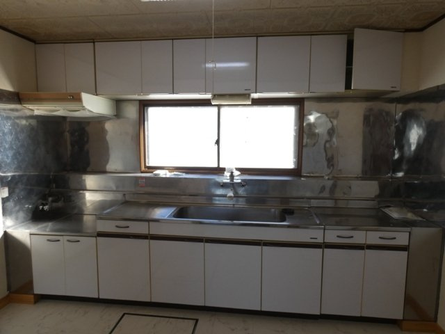 新富士町２－５－１１貸家のキッチン