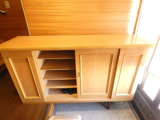 新富士町２－５－１１貸家の収納