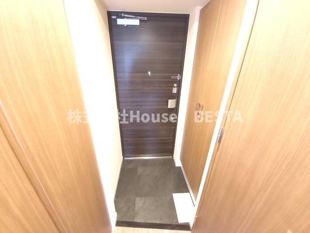 LEGESTA神戸ガーデンパレスの玄関