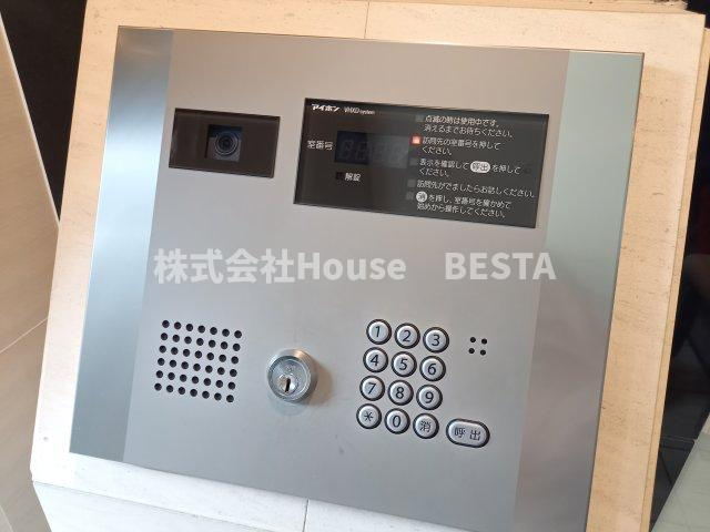 LEGESTA神戸ガーデンパレスのエントランス