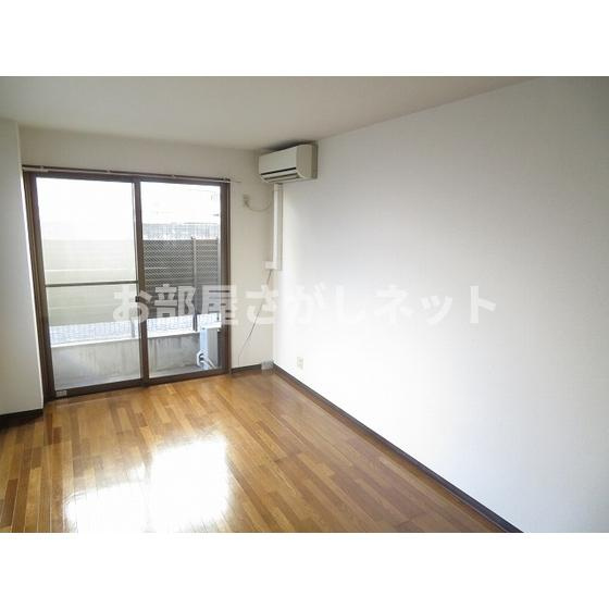 ＲＩＫＩパレスの居間・リビング