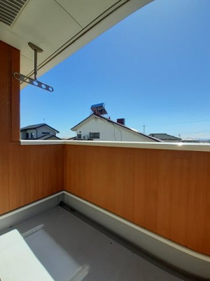 【バルコニー】 | ファミールドエルＢ