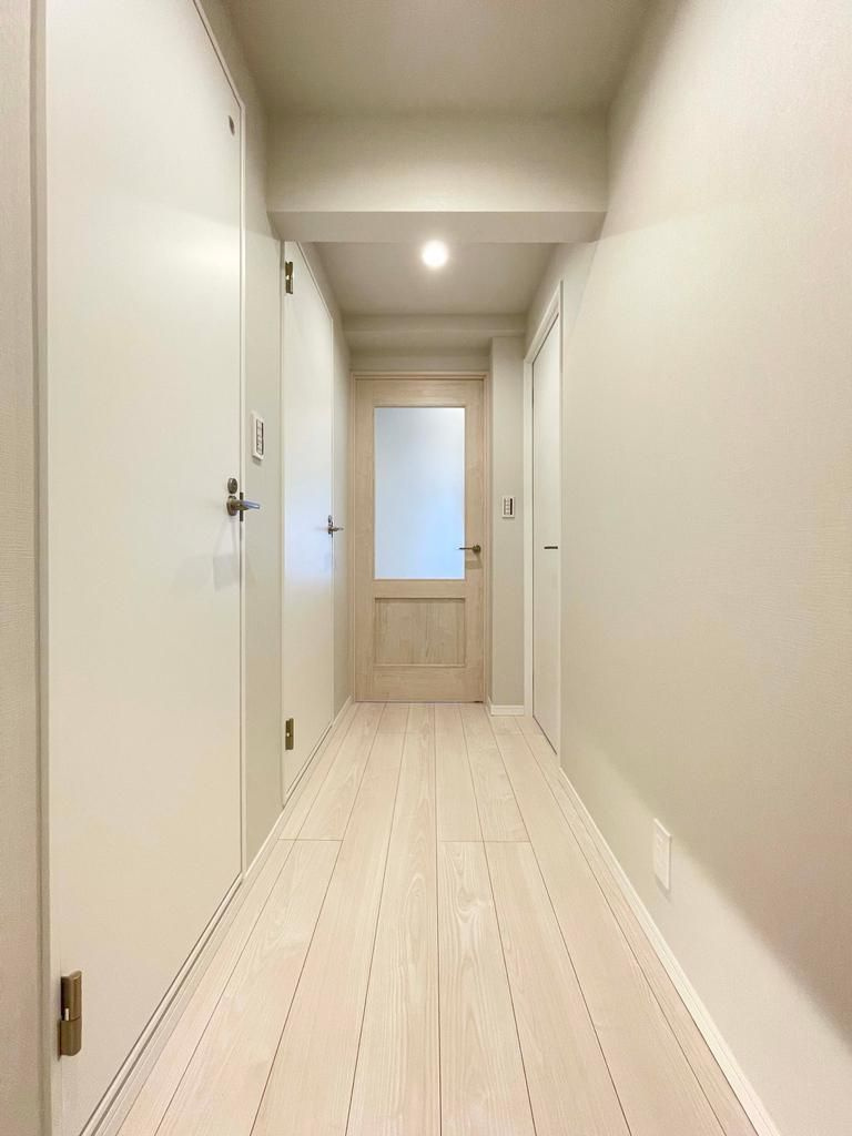 ライオンズマンション岸根公園の玄関