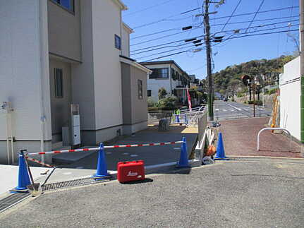 廿日市市阿品台北　の前面道路含む現地写真