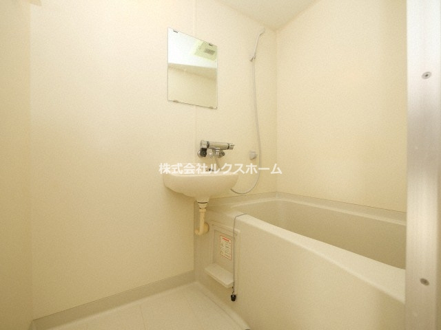 アネックス西村の浴室