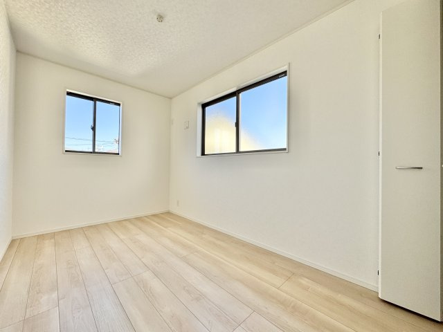 磐田市二之宮第5の洋室|約5.5帖の洋室です。