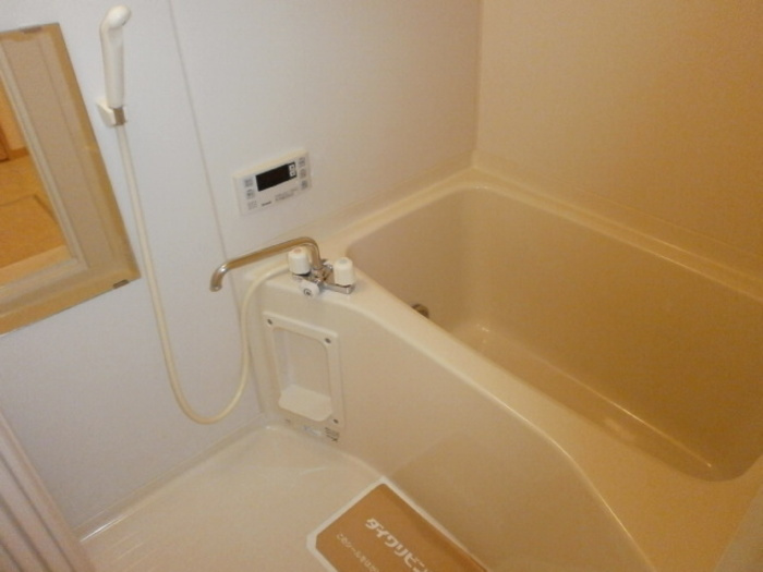 カーサ・ジュネス乾徳の浴室