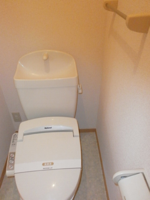 カーサ・ジュネス乾徳のトイレ