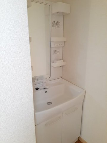 ニューシティー大坪の洗面所