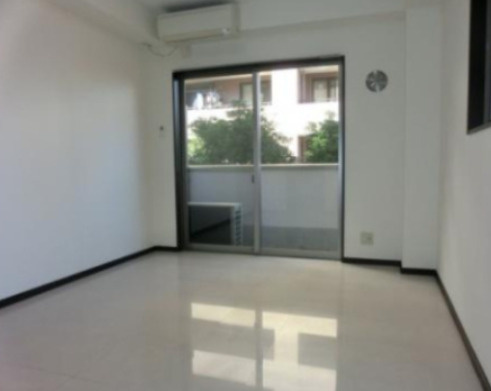 ルミエール幕張Iの居間・リビング