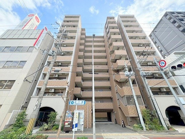 CITY SPIRE十三東の外観