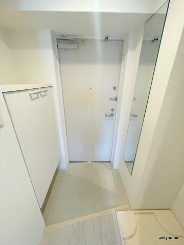 SERENiTE堺筋本町SUD　仲介手数料無料の玄関