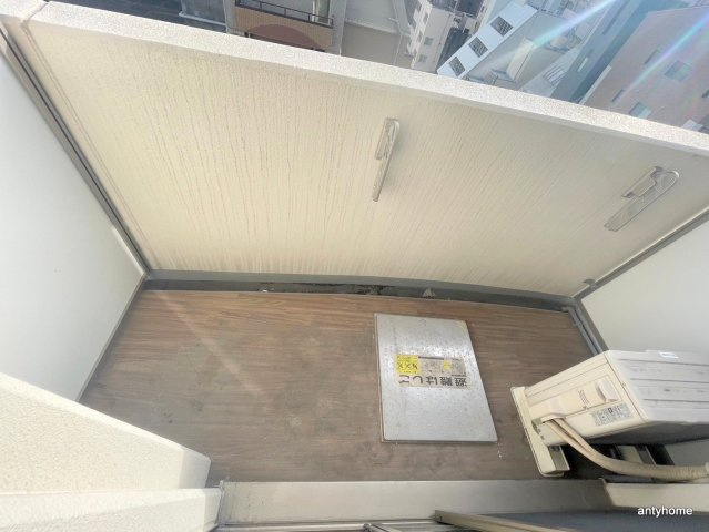 SERENiTE堺筋本町SUD　仲介手数料無料のバルコニー