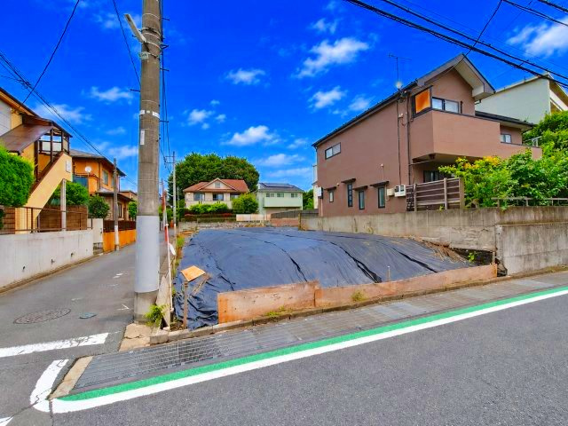  武蔵野市吉祥寺北町２丁目 中央線 吉祥寺駅 売地の外観|開放感のある角地に位置する売地。前面道路との接道幅も十分にあり、日当たりの良い住まい作りが期待できます。