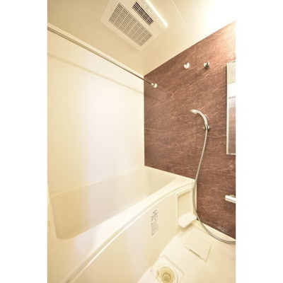 【浴室】 | Court Blanche