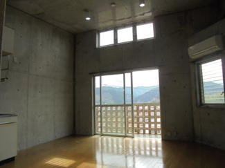 【洋室】 | ソレイユ21