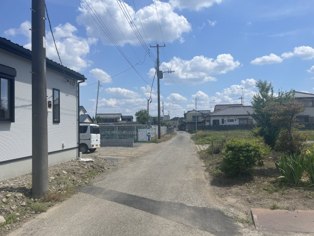 【前面道路含む現地写真】 | 熊谷市上恩田　新築戸建　全5棟　1号棟