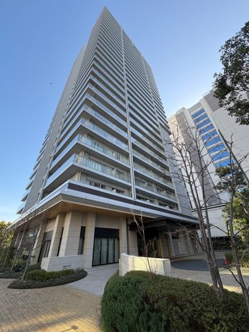 ブランズタワーみなとみらいの外観