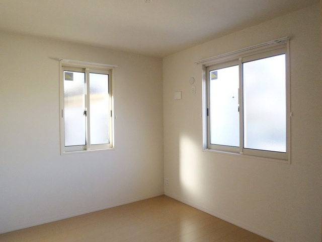 グランドゥールの居間・リビング|５．３帖の洋室です(^^)