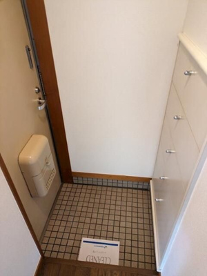 【玄関】 | ガーデンハウス鷹番