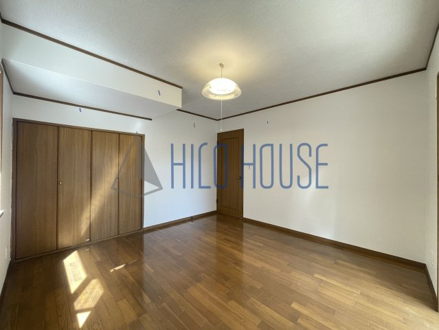 にっさい花みず木5丁目貸家の寝室