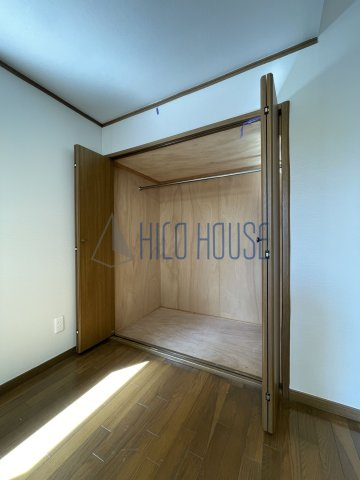 にっさい花みず木5丁目貸家の収納