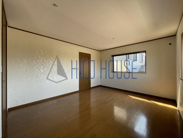 にっさい花みず木5丁目貸家の寝室