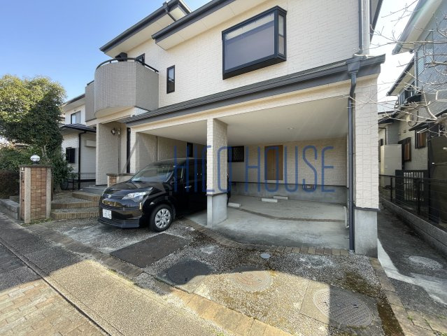 にっさい花みず木5丁目貸家の駐車場