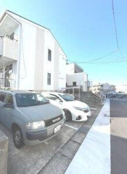 ヒルトップＡの駐車場