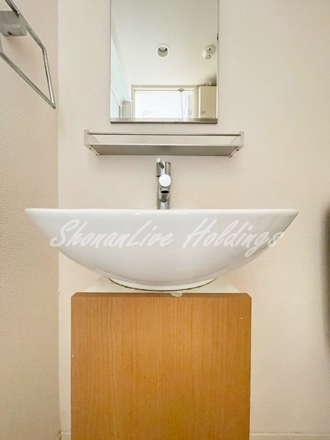 大和市中央５丁目の賃貸マンションの洗面所|明るい洗面所です