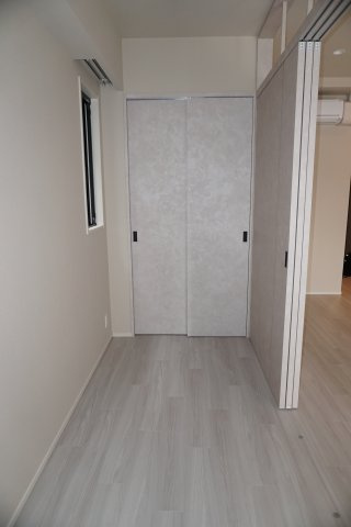 プレミアムフラット横濱紅葉坂の洋室|コンパクトで使いやすい洋室です