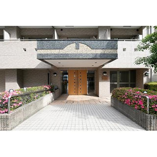 アビテ市ヶ谷五番町のエントランス