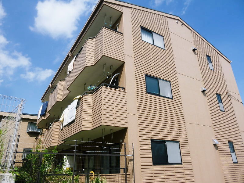 ファミールはらたⅡの外観